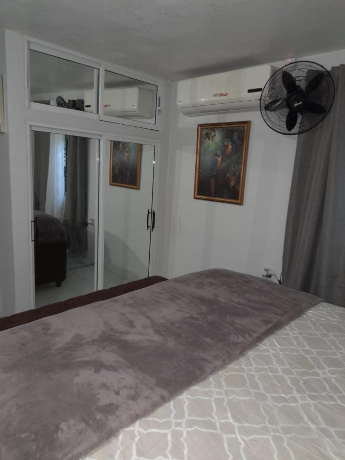 Zipcode Hideaway Guesthouse Portmore Exterior photo