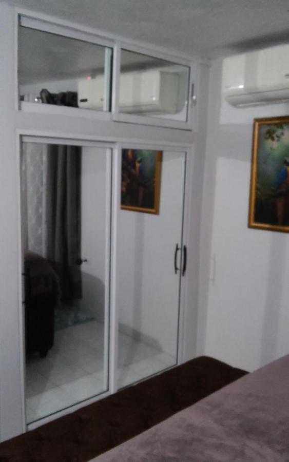 Zipcode Hideaway Guesthouse Portmore Exterior photo